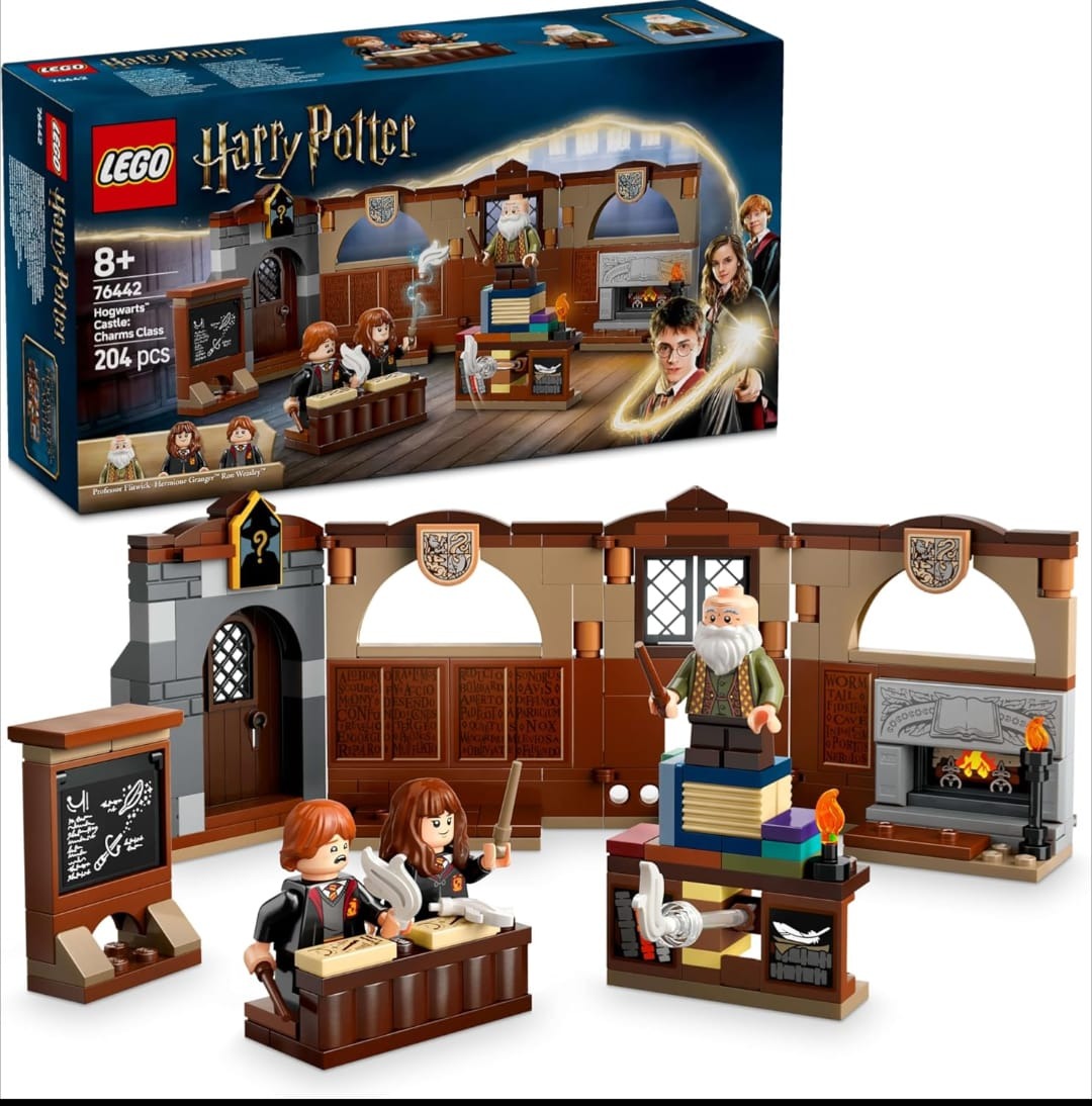 LEGO Harry Potter Hogwarts Castle Dueling Club
